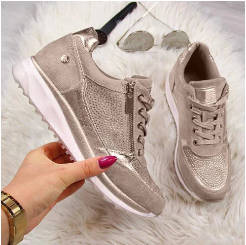 CHLOE | ORTHOPEDIC SNEAKERS
