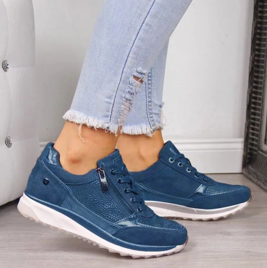 CHLOE | ORTHOPEDIC SNEAKERS