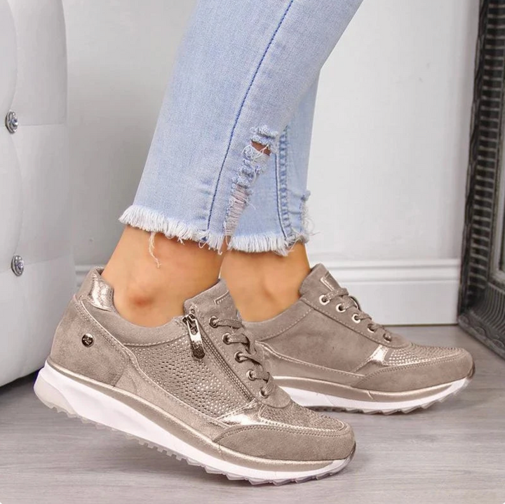 CHLOE | ORTHOPEDIC SNEAKERS