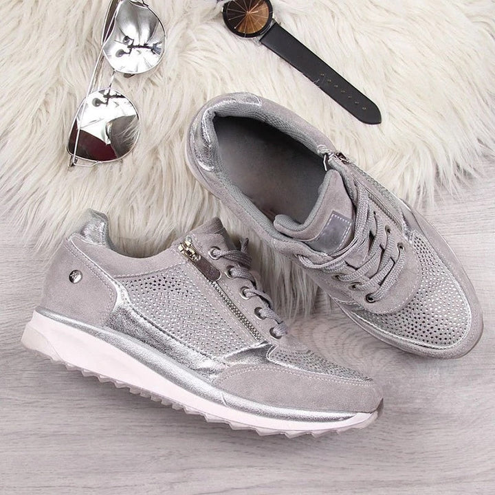 CHLOE | ORTHOPEDIC SNEAKERS