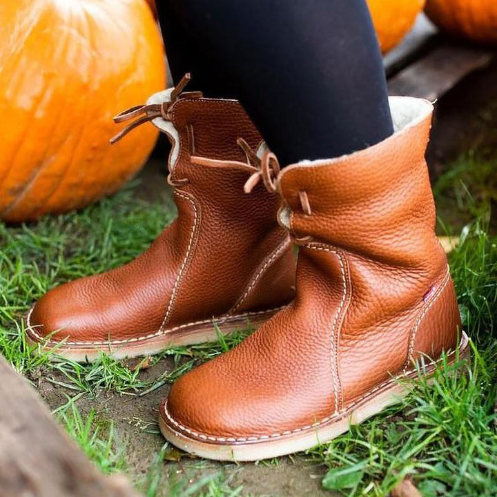 MILA | WATERPROOF BOOT WITH WOOL LINING